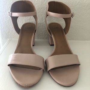 14th and Union open toe healed sandals